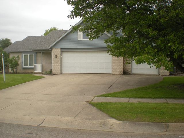 2924 Sioux Point, New Haven, IN 46774