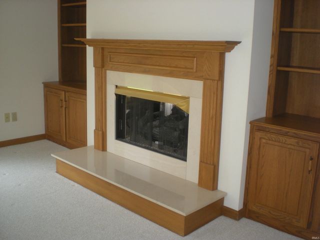 2924 Sioux Point, New Haven, IN 46774