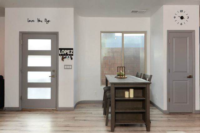 1012 25th Street SE, Rio Rancho, NM 87124