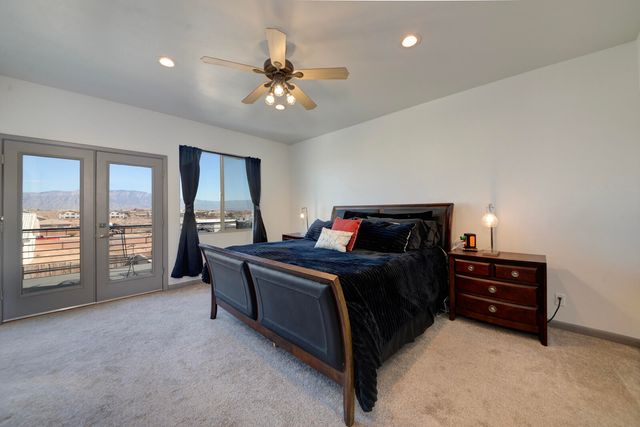 1012 25th Street SE, Rio Rancho, NM 87124