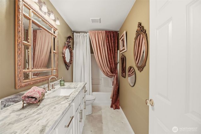 17806 Oxford Drive, Arlington, WA 98223