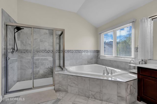 185 Dayna Court, Toms River, NJ 08753