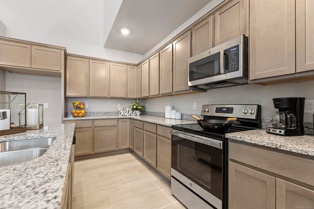 2250 Chase Drive, Howell, MI 48855