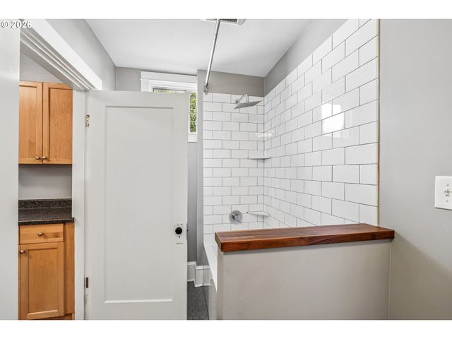 -1 Se 35TH Pl, Portland, OR 97214