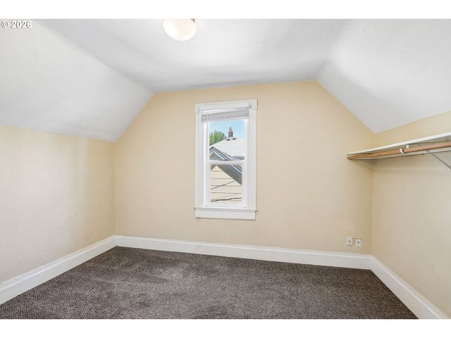 -1 Se 35TH Pl, Portland, OR 97214