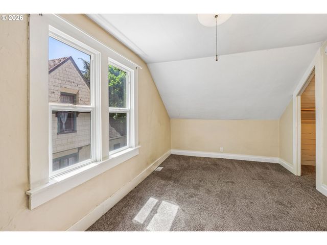 -1 Se 35TH Pl, Portland, OR 97214