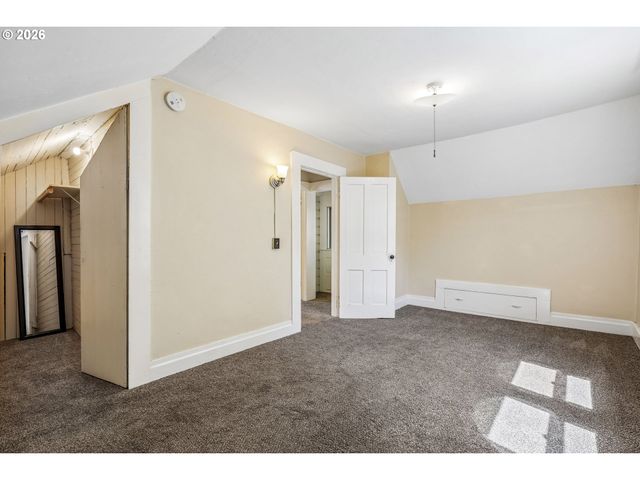 -1 Se 35TH Pl, Portland, OR 97214