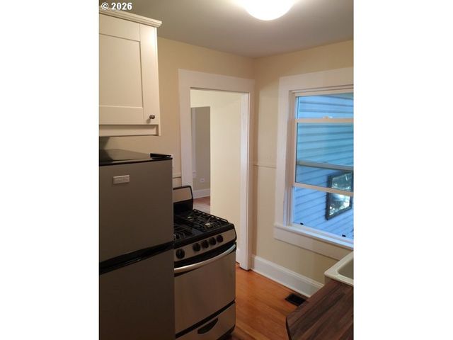 -1 Se 35TH Pl, Portland, OR 97214