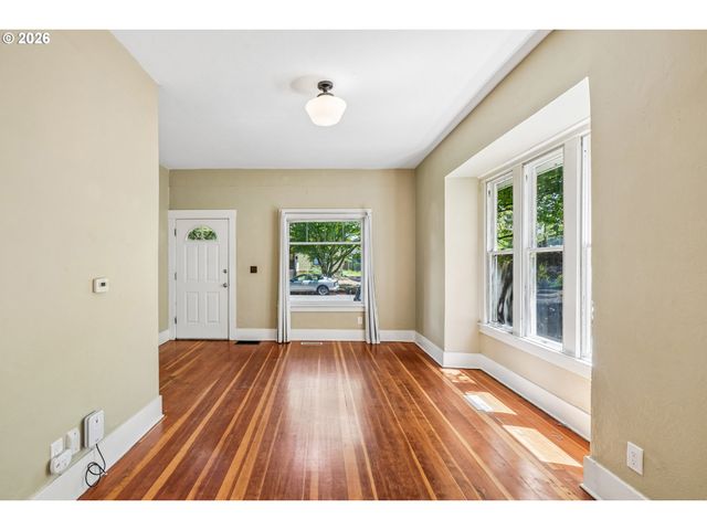-1 Se 35TH Pl, Portland, OR 97214