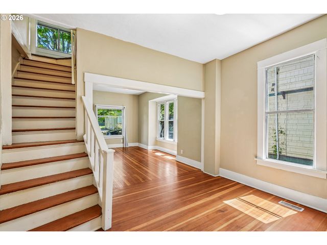 -1 Se 35TH Pl, Portland, OR 97214