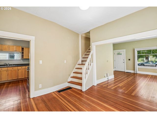 -1 Se 35TH Pl, Portland, OR 97214