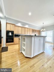 16438 STEERAGE CIR, Woodbridge, VA 22191