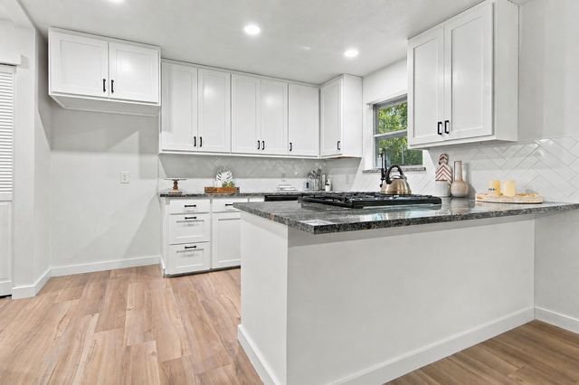 3616 Bewley Street, North Richland Hills, TX 76117