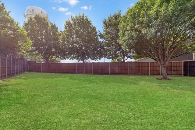 1001 Willowgate Drive, Prosper, TX 75078