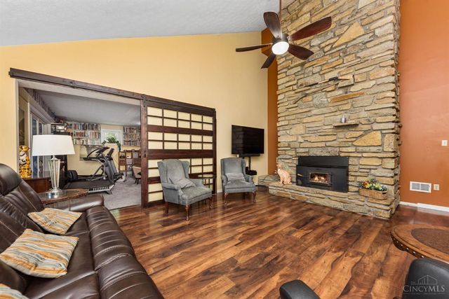 1331 Indian Ridge Trail, New Richmond, OH 45157