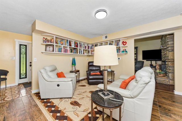 1331 Indian Ridge Trail, New Richmond, OH 45157