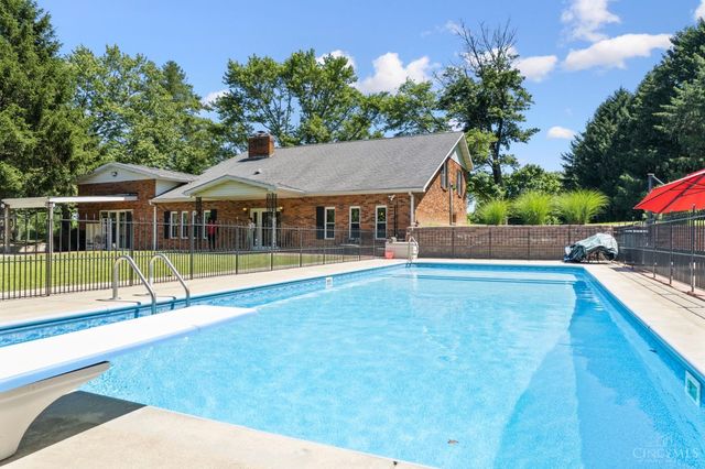 1331 Indian Ridge Trail, New Richmond, OH 45157