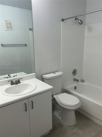 9729 SW Hammocks Blvd 201E, Miami, FL 33196