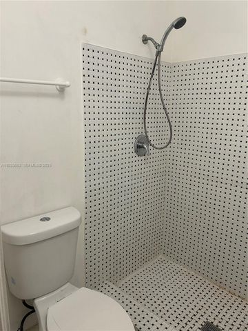 9729 SW Hammocks Blvd 201E, Miami, FL 33196