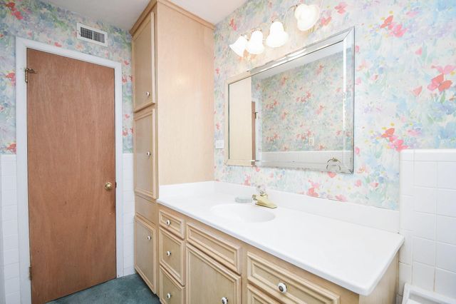 10231 Ivyridge Road, Houston, TX 77043