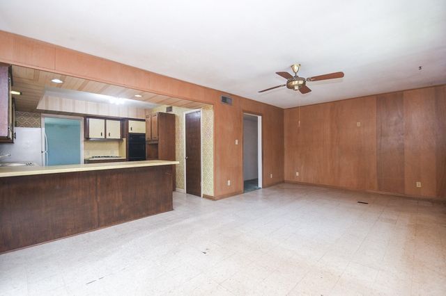10231 Ivyridge Road, Houston, TX 77043