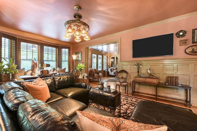 809 Blackburn Rd, Sewickley Heights, PA 15143