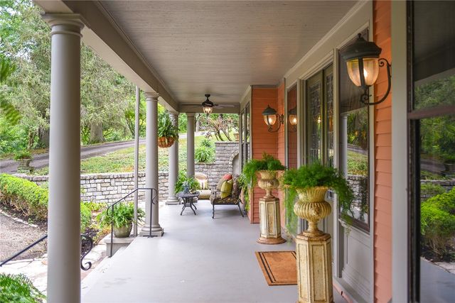 809 Blackburn Rd, Sewickley Heights, PA 15143