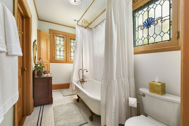 809 Blackburn Rd, Sewickley Heights, PA 15143