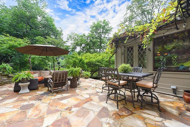 809 Blackburn Rd, Sewickley Heights, PA 15143