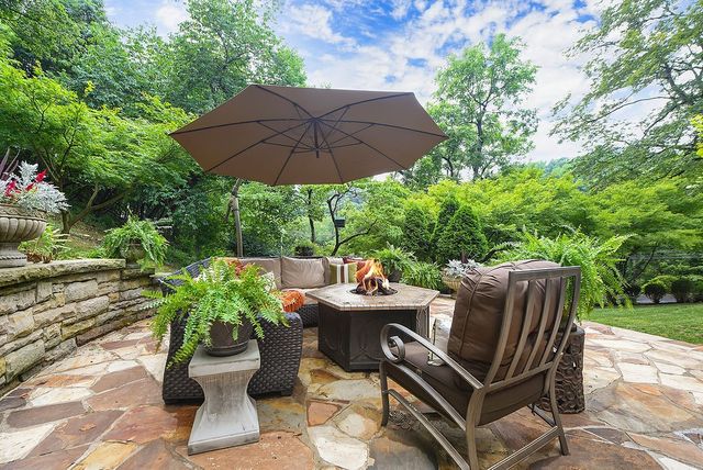 809 Blackburn Rd, Sewickley Heights, PA 15143