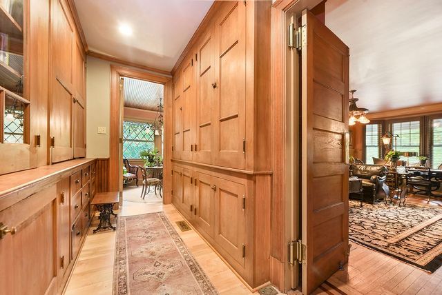 809 Blackburn Rd, Sewickley Heights, PA 15143