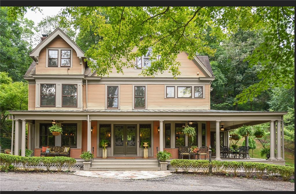 809 Blackburn Rd, Sewickley Heights, PA 15143