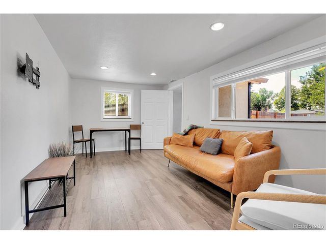 656 S Stuart St, Denver, CO 80219