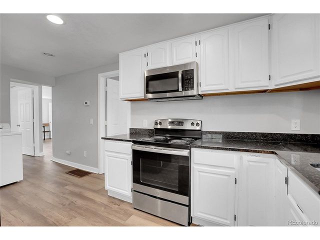 656 S Stuart St, Denver, CO 80219