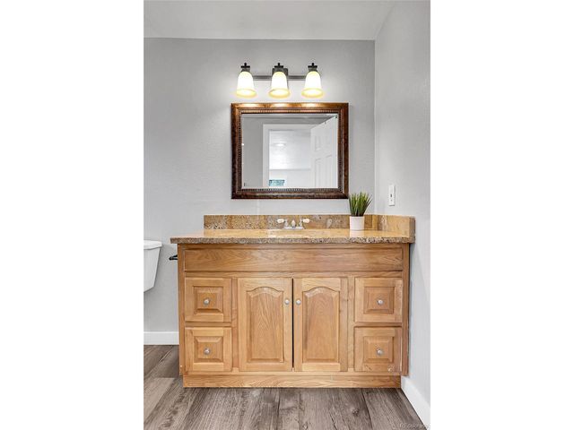 656 S Stuart St, Denver, CO 80219