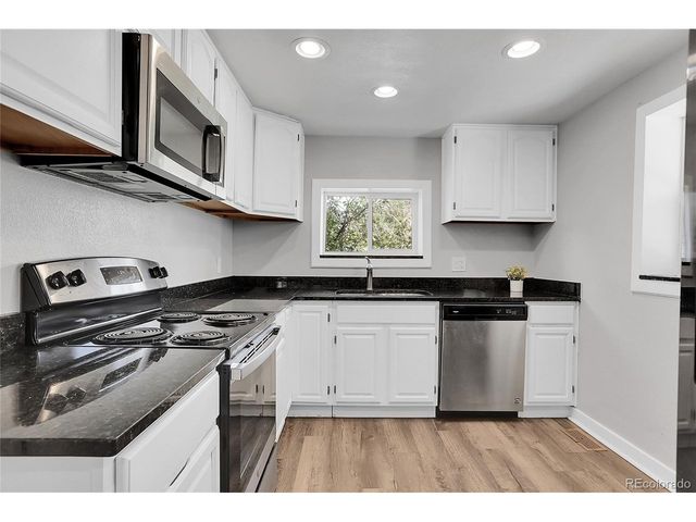 656 S Stuart St, Denver, CO 80219