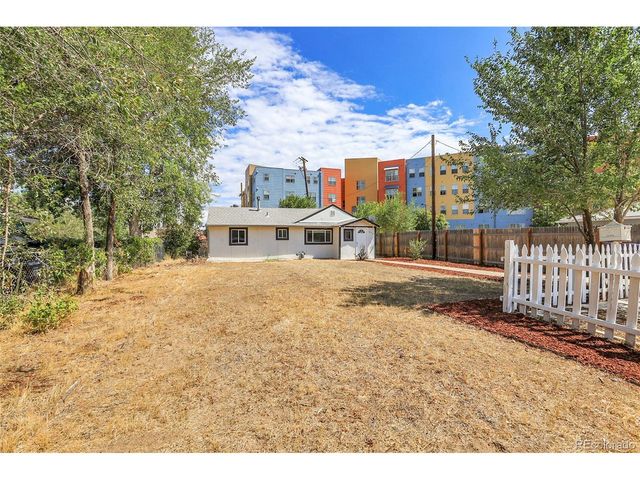 656 S Stuart St, Denver, CO 80219