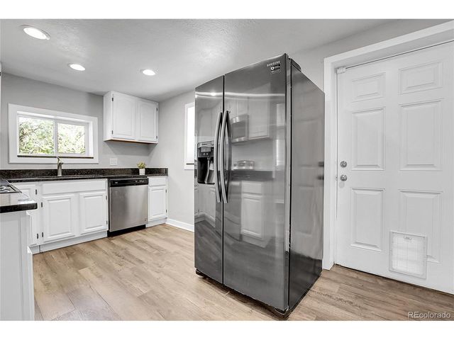 656 S Stuart St, Denver, CO 80219