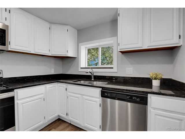 656 S Stuart St, Denver, CO 80219