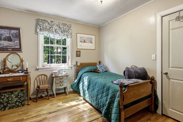 460 State St, Belchertown, MA 01007