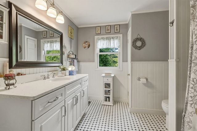 460 State St, Belchertown, MA 01007