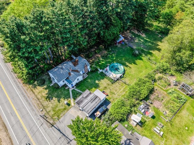 460 State St, Belchertown, MA 01007