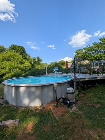 460 State St, Belchertown, MA 01007