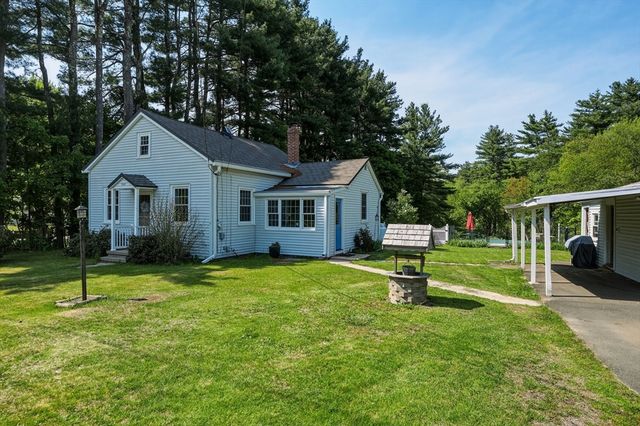 460 State St, Belchertown, MA 01007
