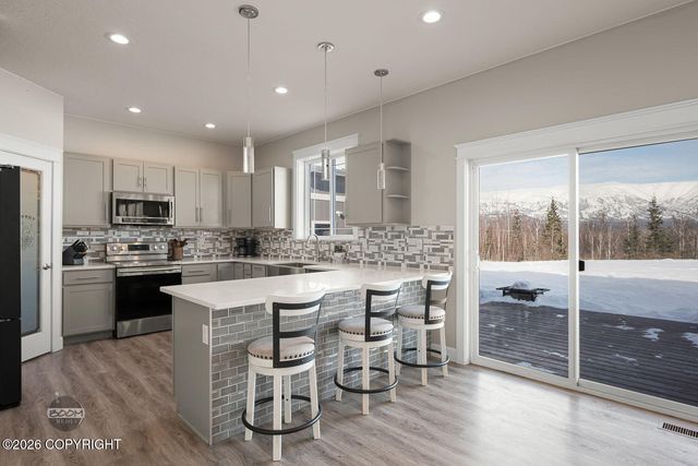 1617 W Gold Bar Road, Wasilla, AK 99654