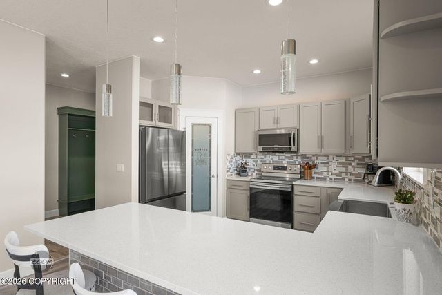 1617 W Gold Bar Road, Wasilla, AK 99654