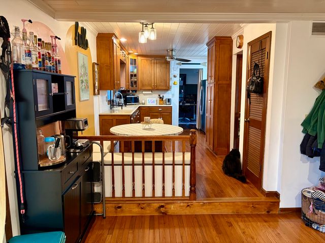 66 Holiday Drive, Clinton, IL 61727