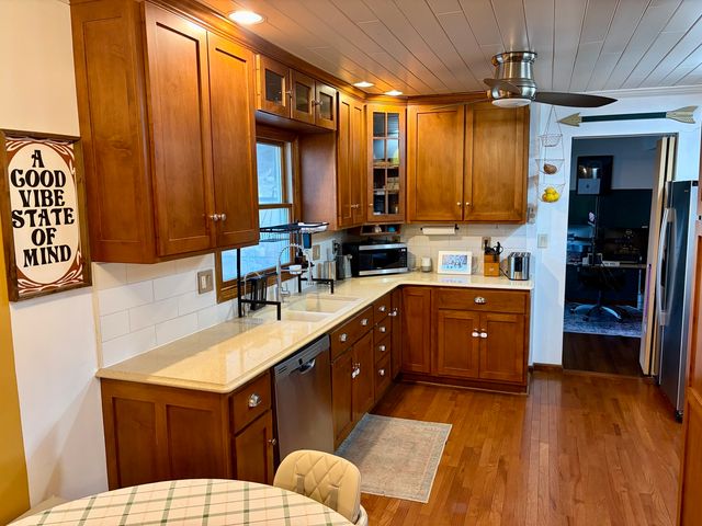 66 Holiday Drive, Clinton, IL 61727