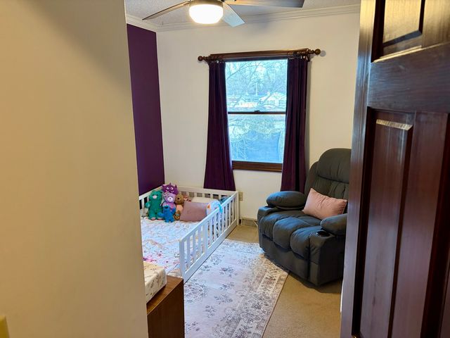 66 Holiday Drive, Clinton, IL 61727