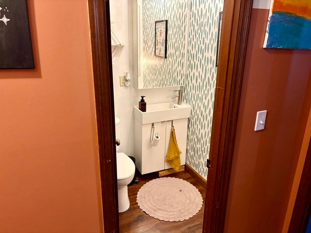 66 Holiday Drive, Clinton, IL 61727